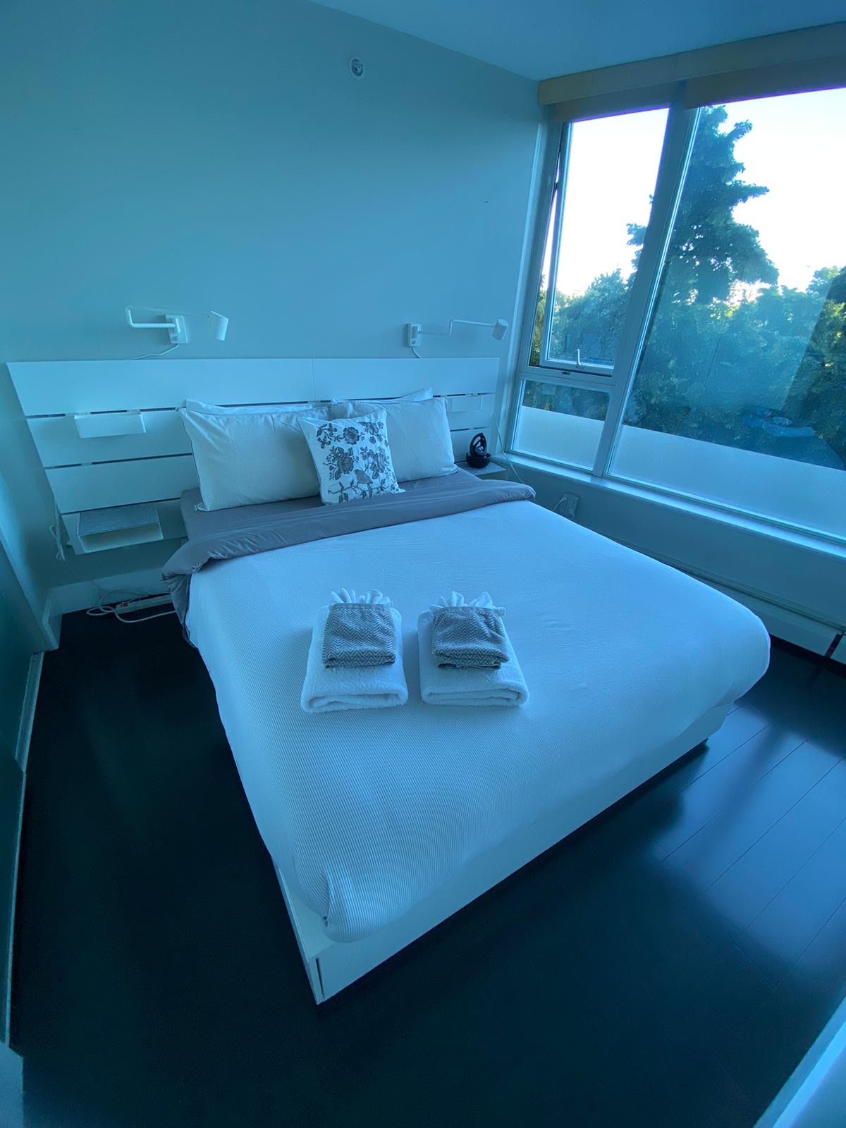 Airbnb turnovers by Bright Host